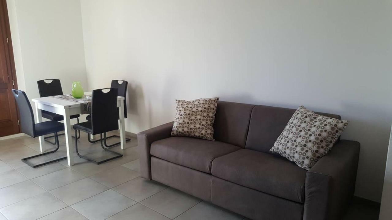 Giuly Home One Càbras 外观 照片